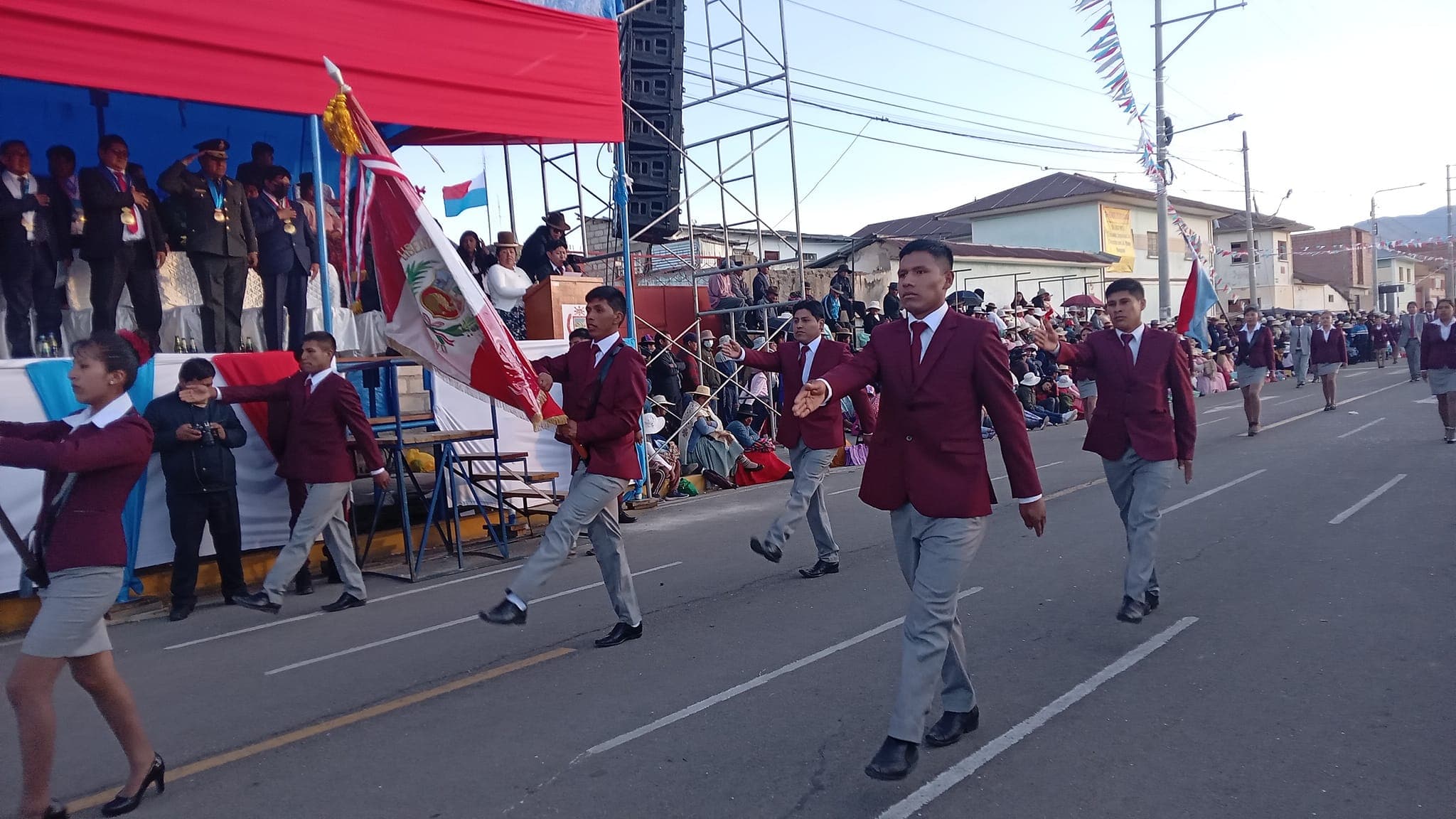 Desfiles Institucionales - imagen 1